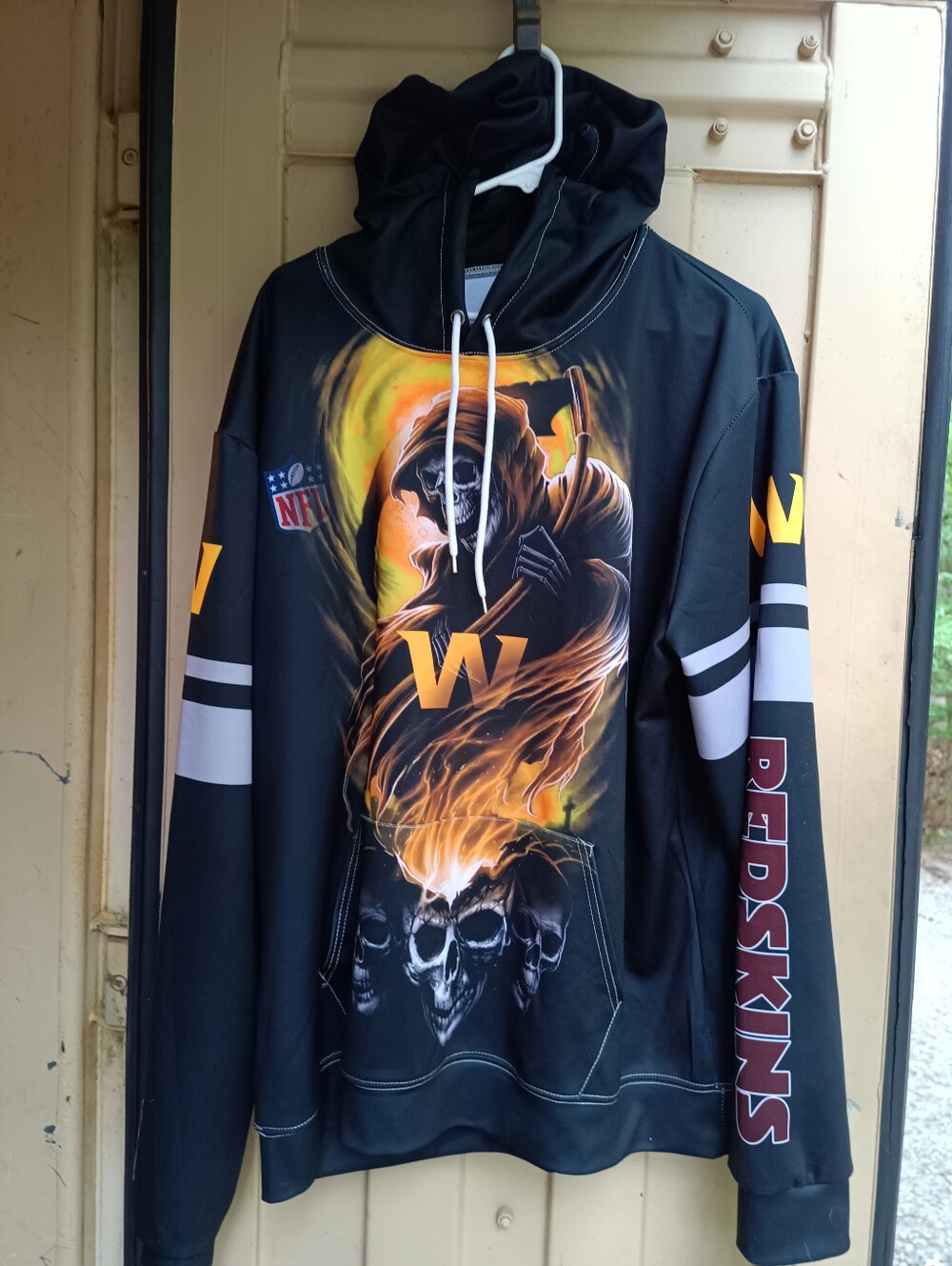 Washington Redskins Skeleton/Skull Hoodie 2XL?